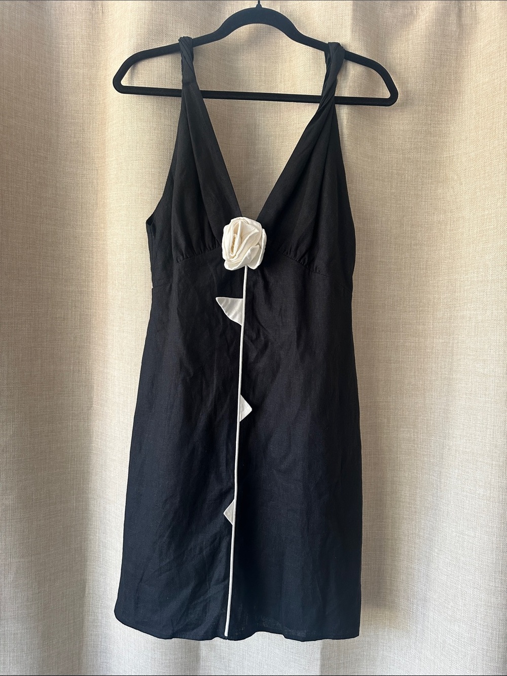 Farm Rio Black and White Rose Pipping Mini Linen Dress Sz M NWT